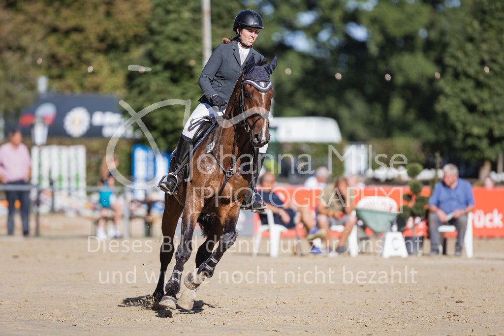 220828_Delbrueck_A2-Spr-219 | Deine schönsten Turniermomente als professionelle Fotos! Entdecke hochwertige Pferdesport-Fotografie im Online-Shop. Jetzt Fotos finden & bestellen!