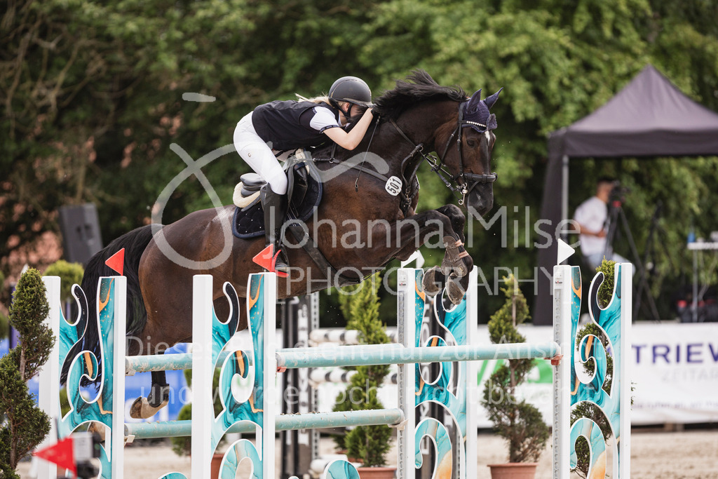 250531_MayDays_M2-SpringenmstAnf-818 | Deine schönsten Turniermomente als professionelle Fotos! Entdecke hochwertige Pferdesport-Fotografie im Online-Shop. Jetzt Fotos finden & bestellen!