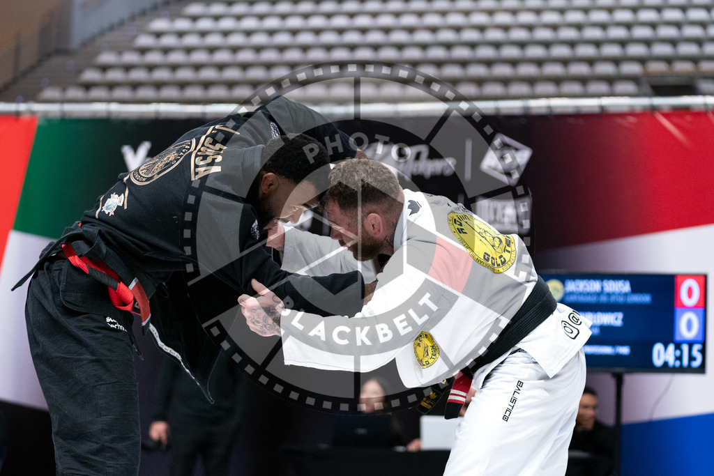 20241012PBB4553 | Athletes compete during the AJP Tour Europe Continental Jiu-Jitsu Professional Championship on October 12, 2024 in Almere near Amsterdam, Netherlands. © Chiara Dazi / photoblackbelt