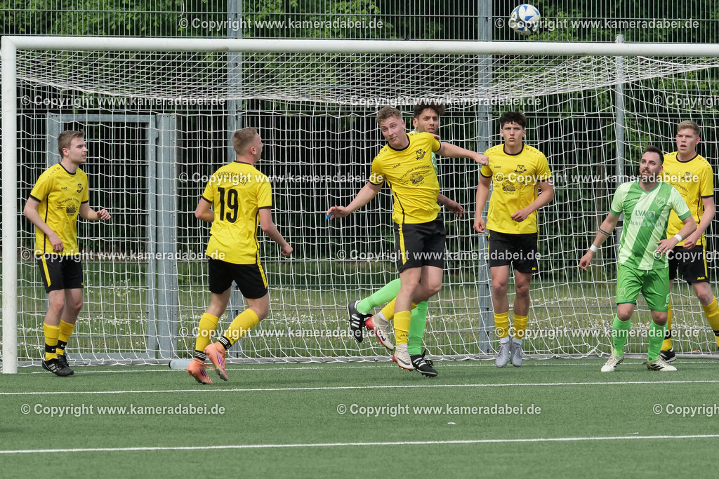 Fußball : Bezirksliga : SV 08/29 Friedrichsfeld - Borusia Veen am 10.05.2026 in Voerde Friedrichsfeld | Fußball : Bezirksliga : SV 08/29 Friedrichsfeld - Borusia Veen am 10.05.2026 in Voerde Friedrichsfeld - Realisiert mit Pictrs.com