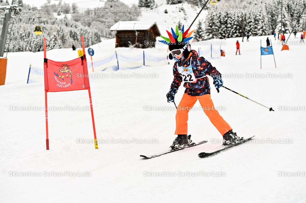 SRF_20.02.2026_0640 | Skirennfotos,Serfaus,Fiss,Ladis,Kinderskirennen,Winter,Tirol,Oberland,skirace,SFL,feelfree,weil wir's genießen,ski,Ski,skifahren,Sonnenplateau, - Realisiert mit Pictrs.com