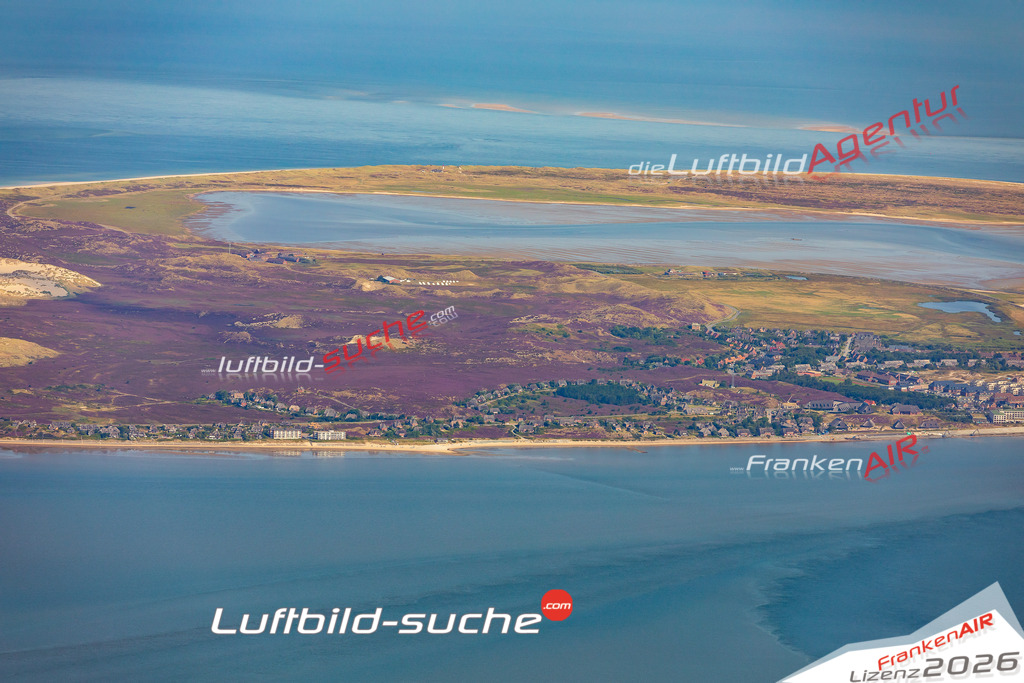 Luftaufnahme der Stadt Sylt - Die Luftaufnahme wurde 2025 vom UL-Flugzeug heraus erstellt ( keine Drohne ) - Hochauflösende Luftaufnahme - für professionelle Ausdrucke geeignet. Die Geschenkidee !Hier alle&nbsp;Infos zur Lizenzierung der LuftaufnahmeWir fliegen auch dieses Jahr wieder in Ihre Region um Luftbilder zu erstellen.- Luftbild anfragen