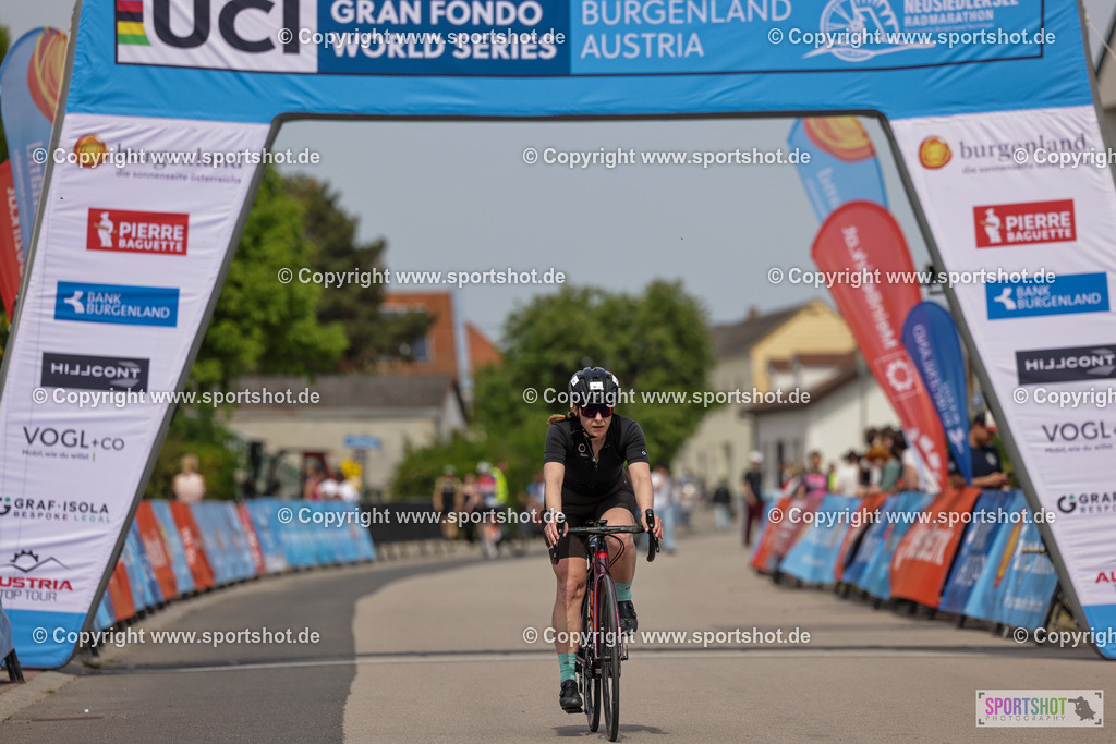 VJ__9499 | Neusiedlersee Radmarathon 2026@sportshot_your_pictrs #yourpictures#roadtowm2029 #nrm #neusiedlerseeradmarathon #neusiedlersee #neusiedlerseetourismus #burgenland #mörbisch #nrm26 #burgenlandtourismus #voglundco #poweredbyburgenlandtourismus #radsport #rad #marathon #ucigranfondo #visitburgenland #ucigranfondoworldseries