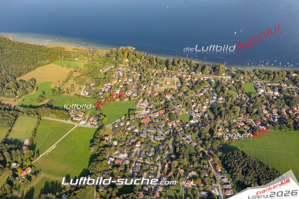 Aktuelles Luftbild von Riederau  - Die Luftaufnahme wurde 2020 mittels UL-Flugzeug erstellt ( keine Drohne ) - hochauflösende Kamera-Systeme von  Canon -Beste Qualität - Für grossformatige Ausdrucke geeignet. Die Geschenkidee !