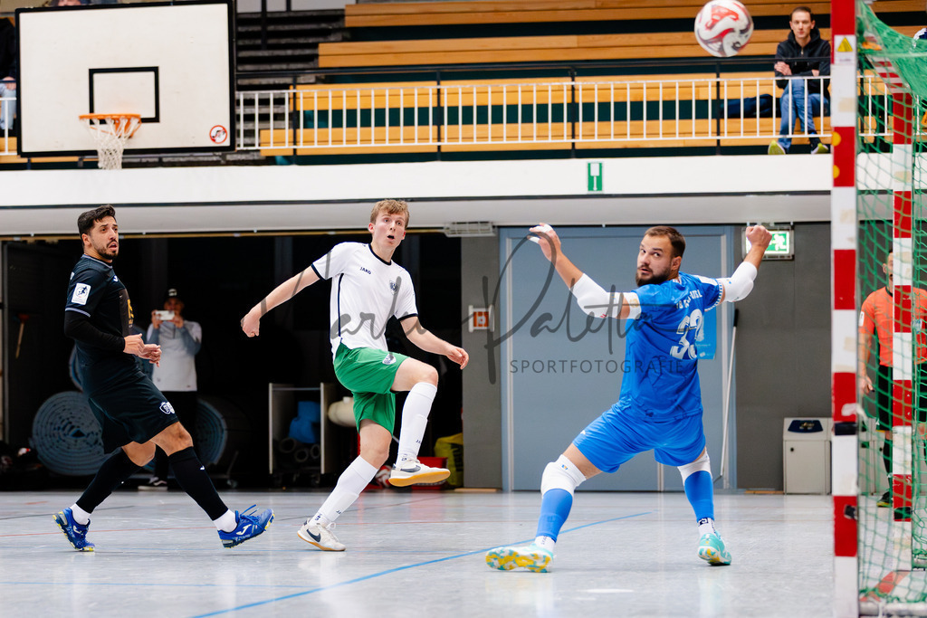 Futsal-Bundesliga, Saison 2025/2026, 9. Spieltag: SC Preußen Münster - YB Balkan Pfarrkirchen | Futsal-Bundesliga, Saison 2025/2026, 9. Spieltag, SC Preußen Münster empfängt YB Balkan Pfarrkirchen in der Universitäts-Sporthalle in Münster. Foto: sportfotografie.ms | Markus Paletta - Realisiert mit Pictrs.com