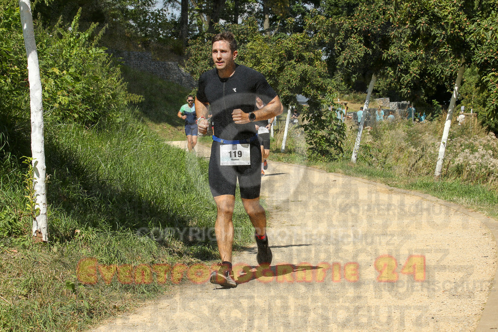 250824_1234_EX1_9784 | Sportfotografie im Rhein-Sieg Kreis, Köln, Bonn, NRW, Rheinland Pfalz, Hessen, etc. Unser Tätigkeitsfeld umfasst den Laufsport vom Volkslauf über den Marathon, Duathlon, Triathon bis zum Ultralauf wie Kölnpfad Ultra oder Schindertrail.