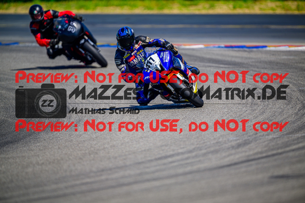 MaZZes_Fotomatrix_20250628_6007705_8276-2 | WEISS