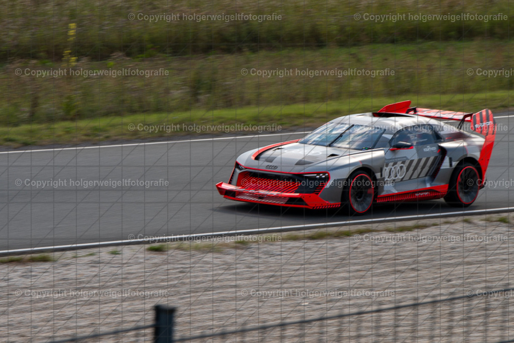 20250906160423D75_6502 | Bitte beachten!!!
Alle Fotos dieser Galerie sind nur grundbearbeitet. Im Falle eines Verkaufs, werde ich die Fotots noch mit dem nötigen Feinschliff versehen. - Realisiert mit Pictrs.com
