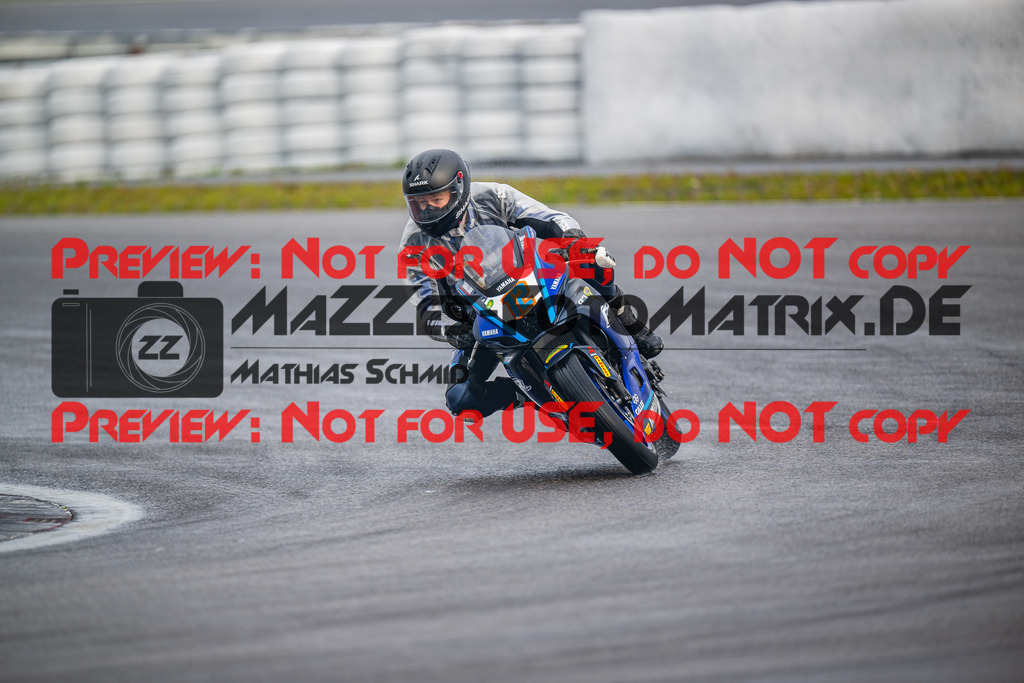 MaZZes_FotoMatrix_240830_6007705_0124 | R7