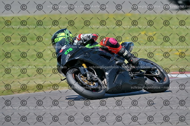 26BT01-1408 | 279 - Realisiert mit Pictrs.com