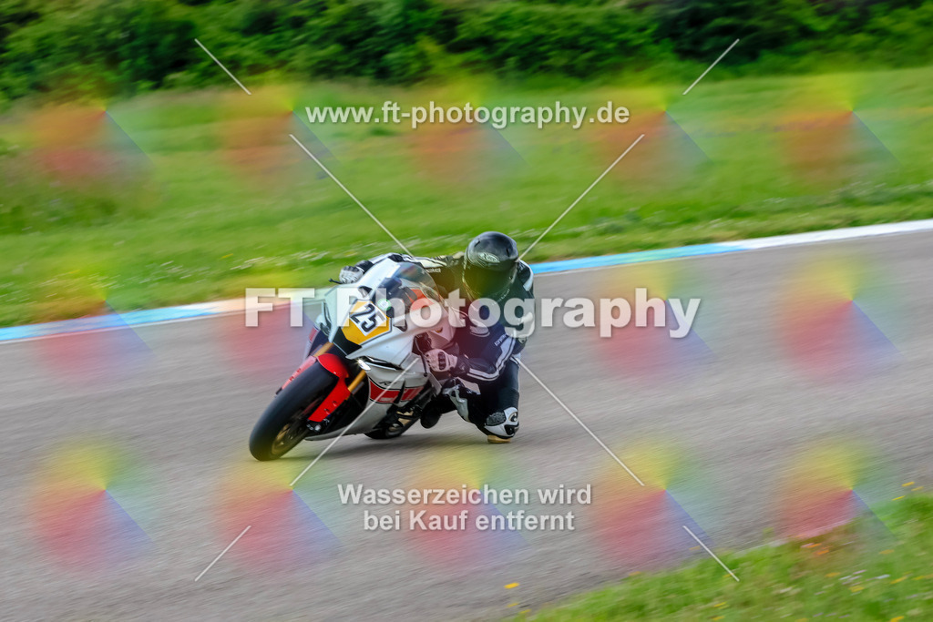 MotoTeam-3632 | Hier findet Ihr Bilder von Touristenfahrten auf der Nürburgring Nordschleife oder von anderen Veranstaltungen die ich besucht habe. Viel Spass beim Durch Schauen 