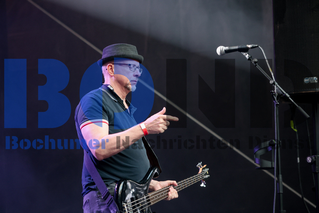 Bochum total 2024 - Die Kassierer  {date} -  | {headline}(Foto: Sebastian Sendlak / BOND) - Realisiert mit Pictrs.com