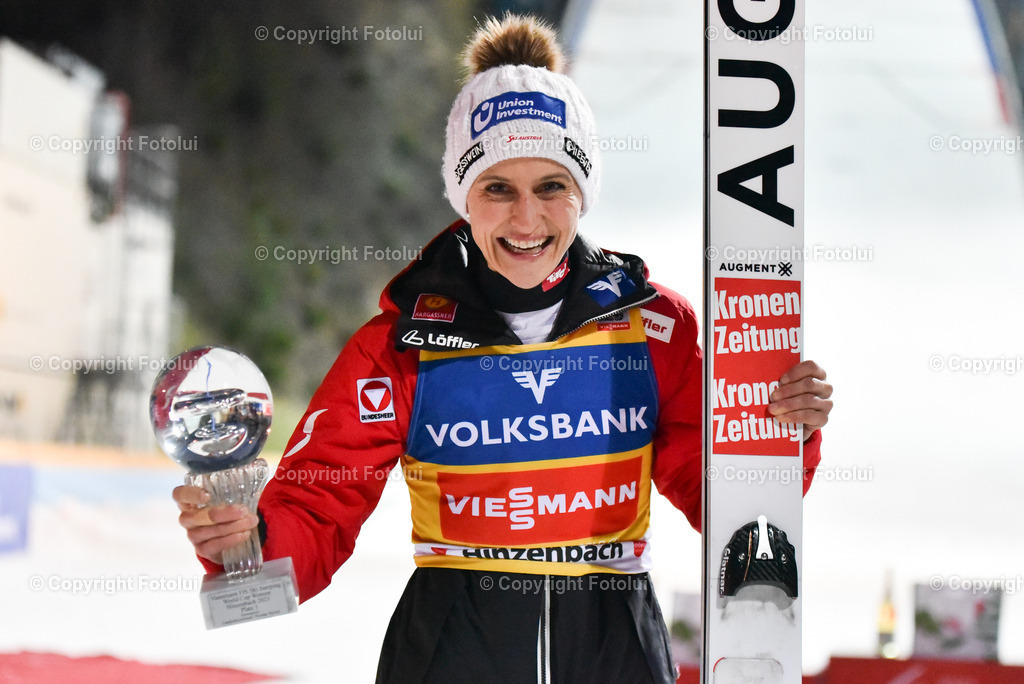 A_LUI_20230210_0096 | HINZENBACH, AUSTRIA, NORDIC SKIING, WOMEN TEAM-SKI JUMPING - FIS WORLD CUP 
IM BILD:  EVA PINKELNIG (AUT)             

FOTO:FOTOLUI/UW