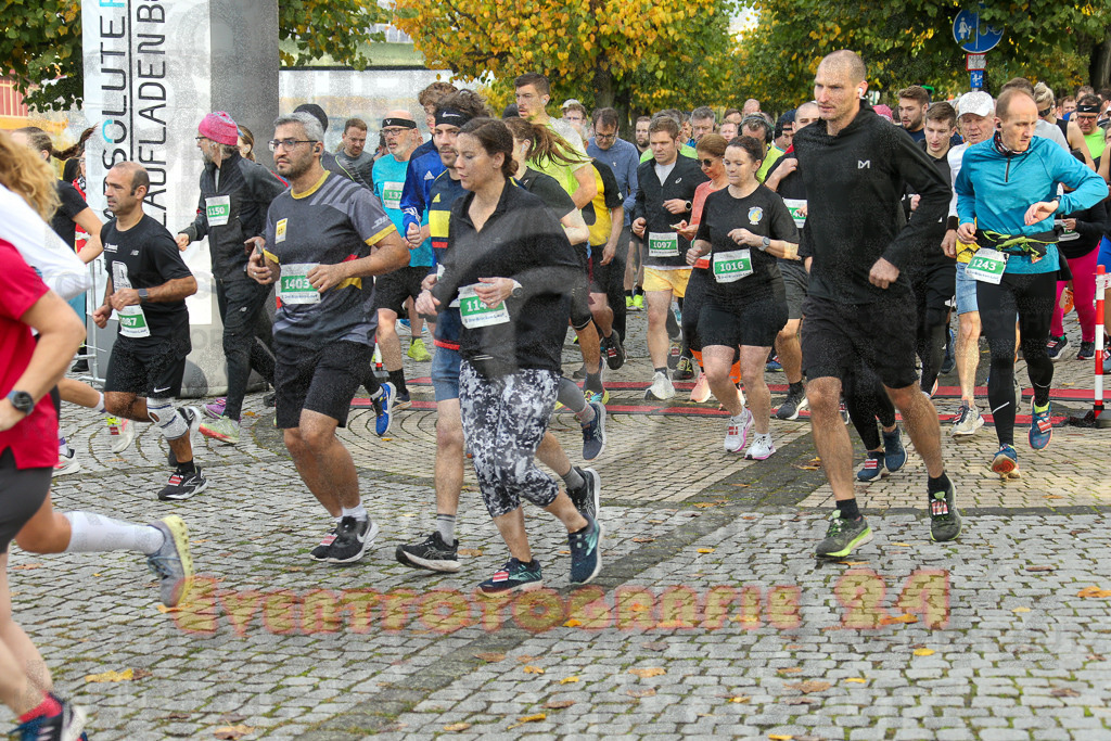 241020_0948_EX1_7114 | Sportfotografie im Rhein-Sieg Kreis, Köln, Bonn, NRW, Rheinland Pfalz, Hessen, etc. Unser Tätigkeitsfeld umfasst den Laufsport vom Volkslauf über den Marathon, Duathlon, Triathon bis zum Ultralauf wie Kölnpfad Ultra oder Schindertrail.