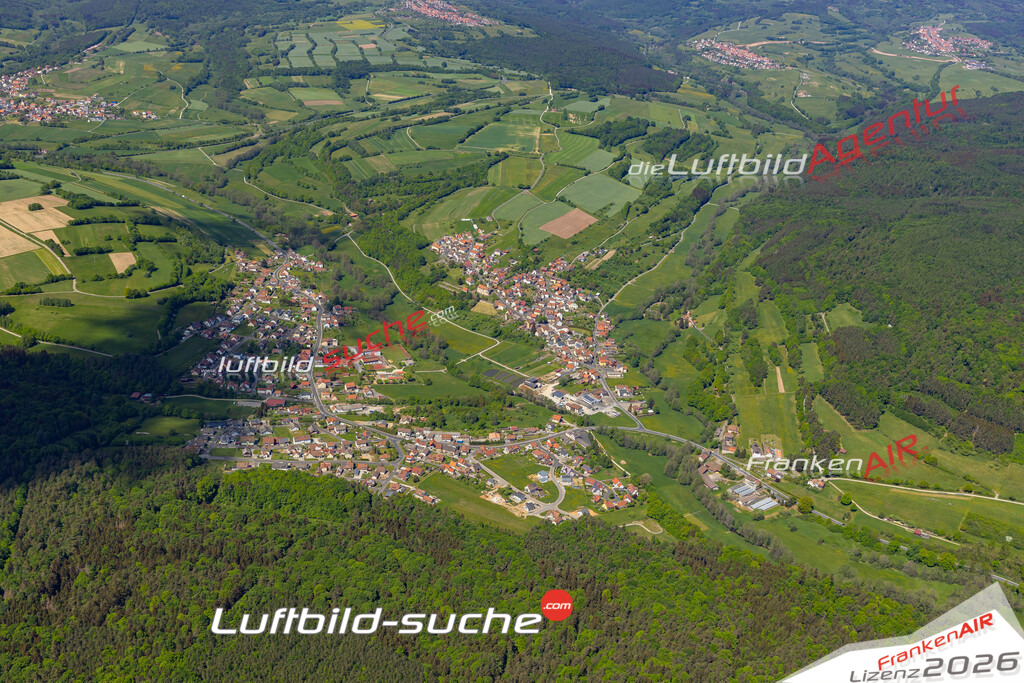 Die Luftaufnahme Premich - Burkardroth wurde 2022 vom Flugzeug aus (keine Drohne) erstellt. Hohe Auflösung -für große Poster und Wandbilder geeignet - Garantiert!