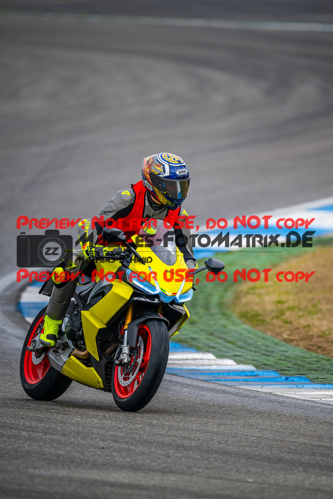 MaZZes_Fotomatrix_20240316_6007705_5756 | Fotograf Mathias Schmid
Sportfotograf,
Eventfotograf,
Hochzeitsfotograf,
Portraitfotograf