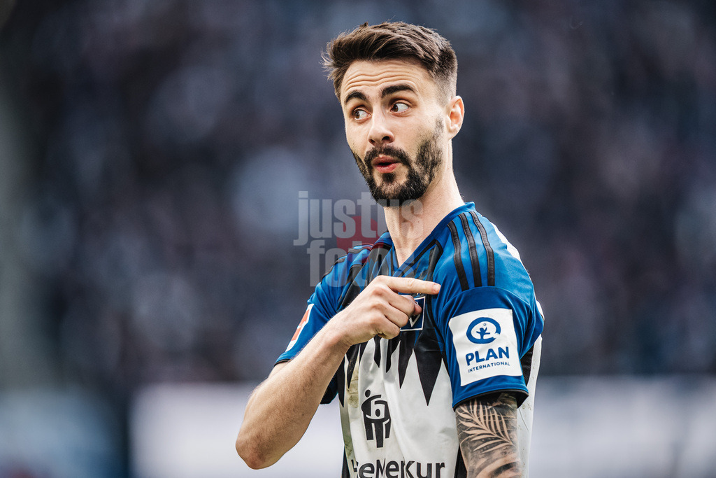 Fußball | Männer | Saison 2025/2026 | 1. Fußball-Bundesliga | 28. Spieltag | Hamburger SV vs. FC Augsburg | 04.04.2026 | Fabio Daniel Ferreira Vieira (#20, HSV)