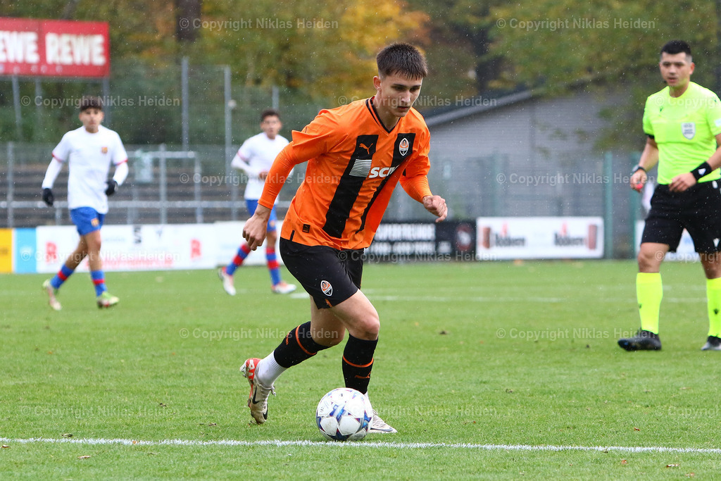 NH_FCShakhtarDonetsk_FCBarcelona_YouthLeague_07112023 | #2 Anton Drozd (FC Shakhtar Donetsk U19)

UEFA Youth League I 4. Spieltag I 07.11.2023