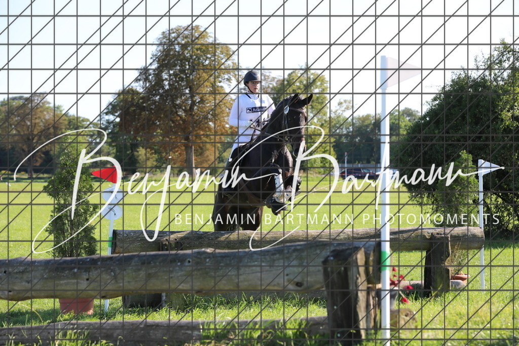 AZ2A1221 | Benjamin Bartmann Photomoments