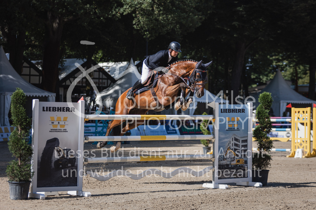 230910_OWLCh_GroßerPreis-619 | Deine schönsten Turniermomente als professionelle Fotos! Entdecke hochwertige Pferdesport-Fotografie im Online-Shop. Jetzt Fotos finden & bestellen!