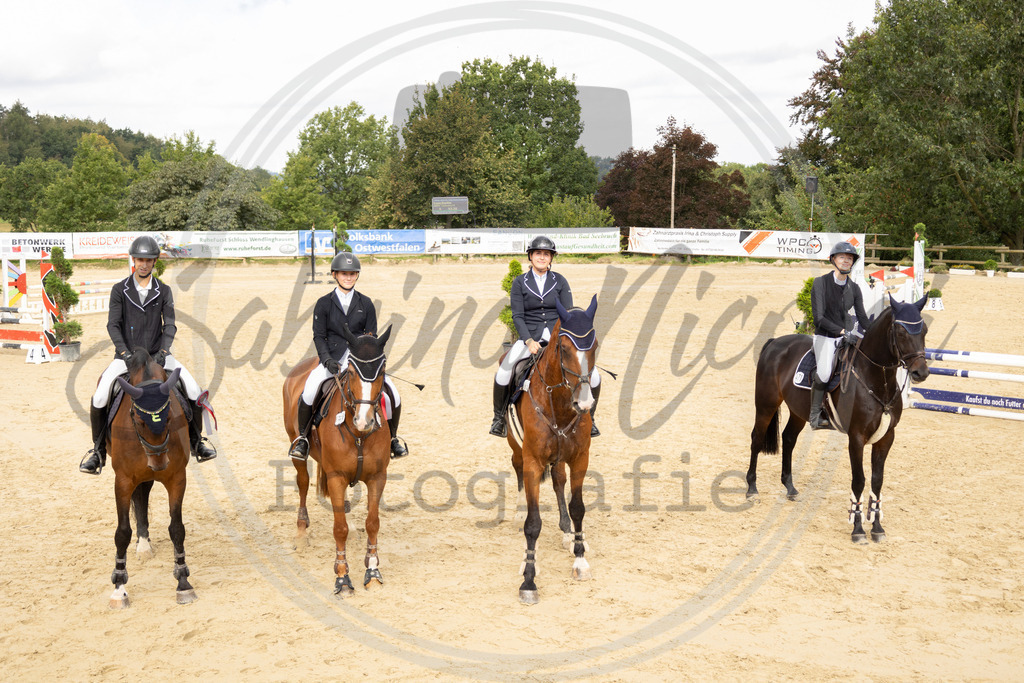 994A7873 | sabrinanicolaifotografie - Realisiert mit Pictrs.com