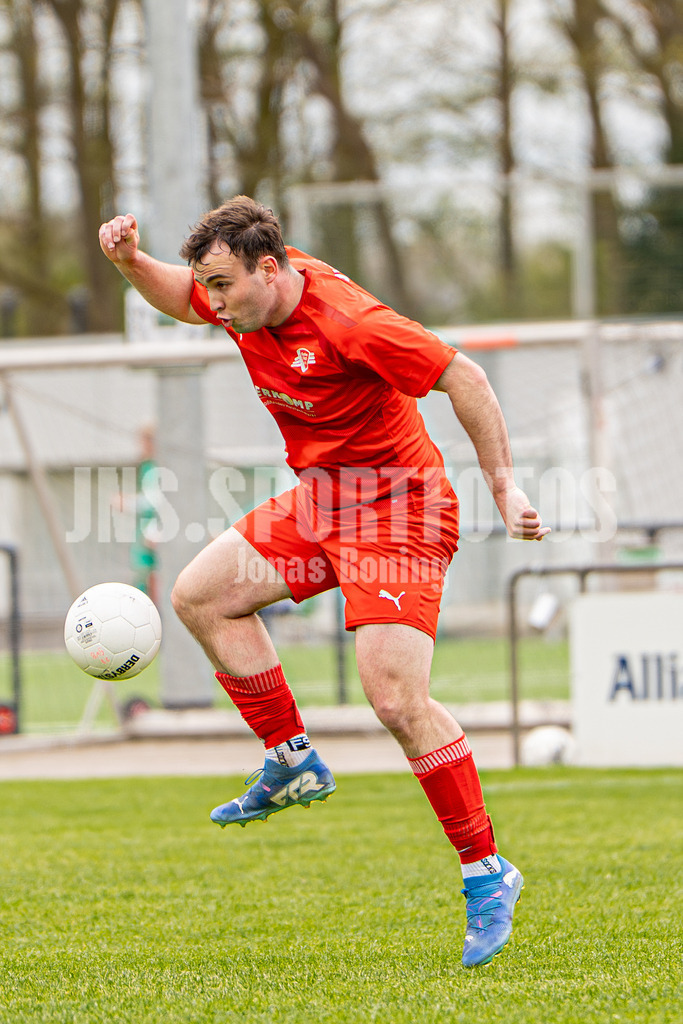 Fußball I Herren I Saison 2025-2026 I Kreisliga VEC I 23. Spieltag I SV GW Brockdorf II - VFL Oythe II I 04418 | jns.sportfotos - Realisiert mit Pictrs.com