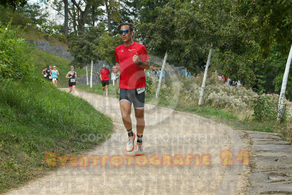 250824_1256_EX1_0951 | Sportfotografie im Rhein-Sieg Kreis, Köln, Bonn, NRW, Rheinland Pfalz, Hessen, etc. Unser Tätigkeitsfeld umfasst den Laufsport vom Volkslauf über den Marathon, Duathlon, Triathon bis zum Ultralauf wie Kölnpfad Ultra oder Schindertrail.