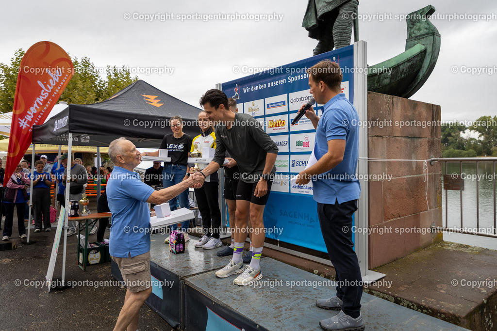 23. Wormser Nibelungenlauf | Siegerehrung 10km und Halbmarathon - Realisiert mit Pictrs.com