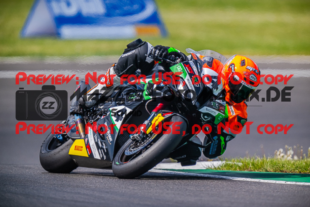 MaZZes_FotoMatrix_220508_96256 | Fotograf Mathias Schmid
Sportfotograf,
Eventfotograf,
Hochzeitsfotograf,
Portraitfotograf