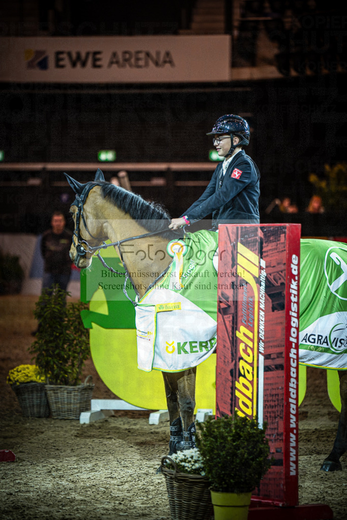 DOS_0032 | Entdecke hochwertige Reitturnierfotos von Foto Oger. Professionell, emotional und authentisch – jetzt Lieblingsmomente im Shop bestellen.Deutschlandweite Turnierfotografie. - Realisiert mit Pictrs.com
