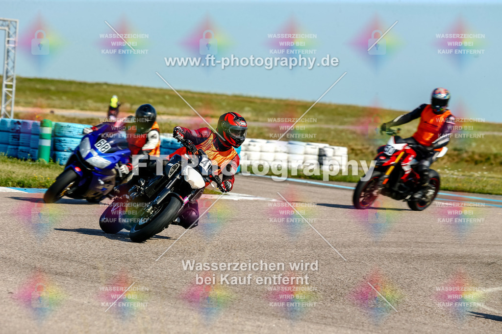 Chambley Juli-0424 | Hier findet Ihr Bilder von Touristenfahrten auf der Nürburgring Nordschleife oder von anderen Veranstaltungen die ich besucht habe. Viel Spass beim Durch Schauen 