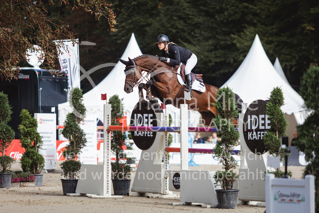 240915_OWLCh_MT-451 | Deine schönsten Turniermomente als professionelle Fotos! Entdecke hochwertige Pferdesport-Fotografie im Online-Shop. Jetzt Fotos finden & bestellen!