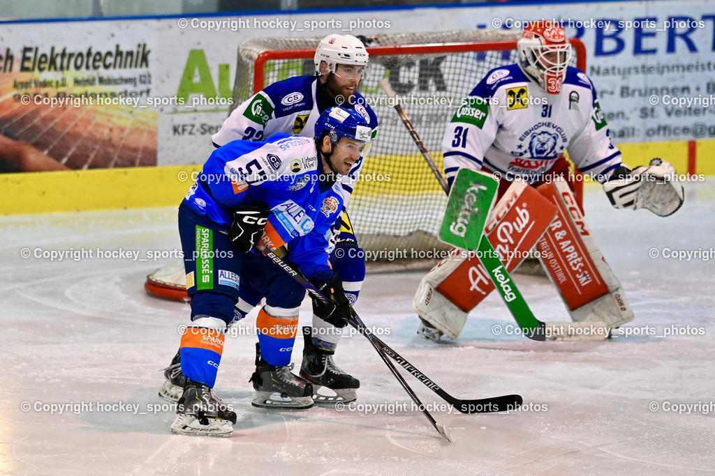 ESC Sparkasse STEINDORF vs. UECR Huben | #57 Wilfan Franz ESC Steindorf, #31 Sicher Michael UECR EISBÄREN HUBEN, #22 Waldner Elias UECR EISBÄREN HUBEN, ESC Sparkasse STEINDORF vs. UECR Huben, ESC Sparkasse STEINDORF vs. UECR Huben am 30.01.2026 in Steindorf (Ossiachersee Halle), Austria, (Photo by Bernd Stefan)