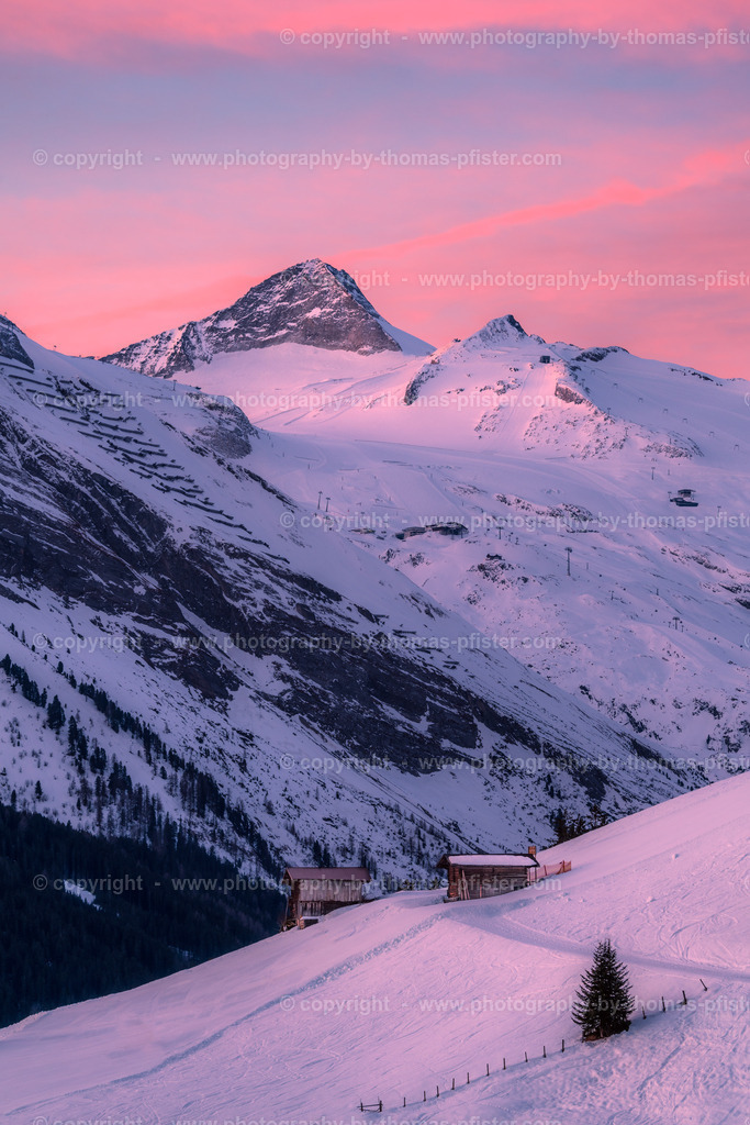 Blick zum Olperer im Winter copyright  Thomas Pfister-2 | PHOTOGRAPHY BY THOMAS PFISTER