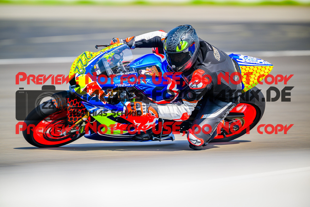 MaZZes_Fotomatrix_20250610_6007705_9404 | WEISS