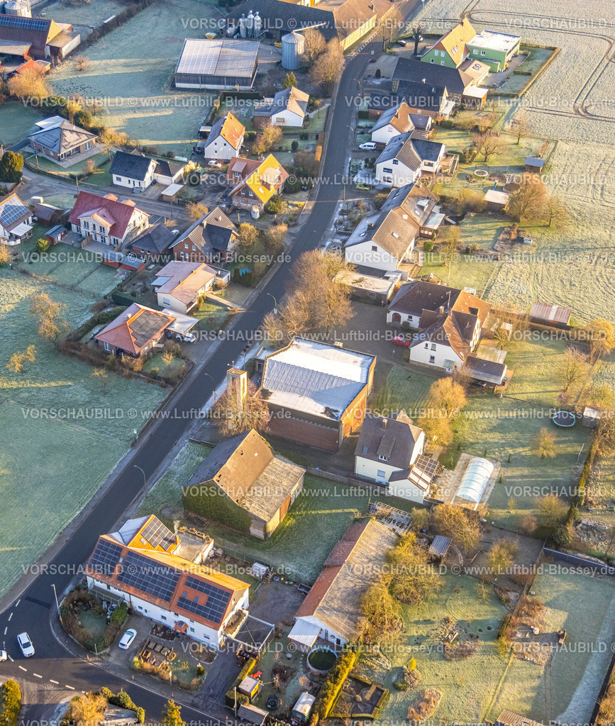 Hamm250200316Rhynern | Luftbild, Wohngebiet Ortsansicht Ortsteil Wambeln mit kath. Kirche Christkönig, Scheidinger Straße, Stadtbezirk Rhynern, Hamm, Ruhrgebiet, Nordrhein-Westfalen, Deutschland