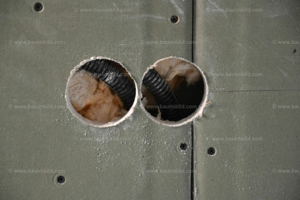 bib-lg18-putzarbeiten-0186 | Nach LV-Leistungsgruppen sortierte Detailfotos über den Bau eines Hauses. Alle Hausbau-Bilder direkt vom Urheber und Autor der Website Haus-Selber-Bauen.com