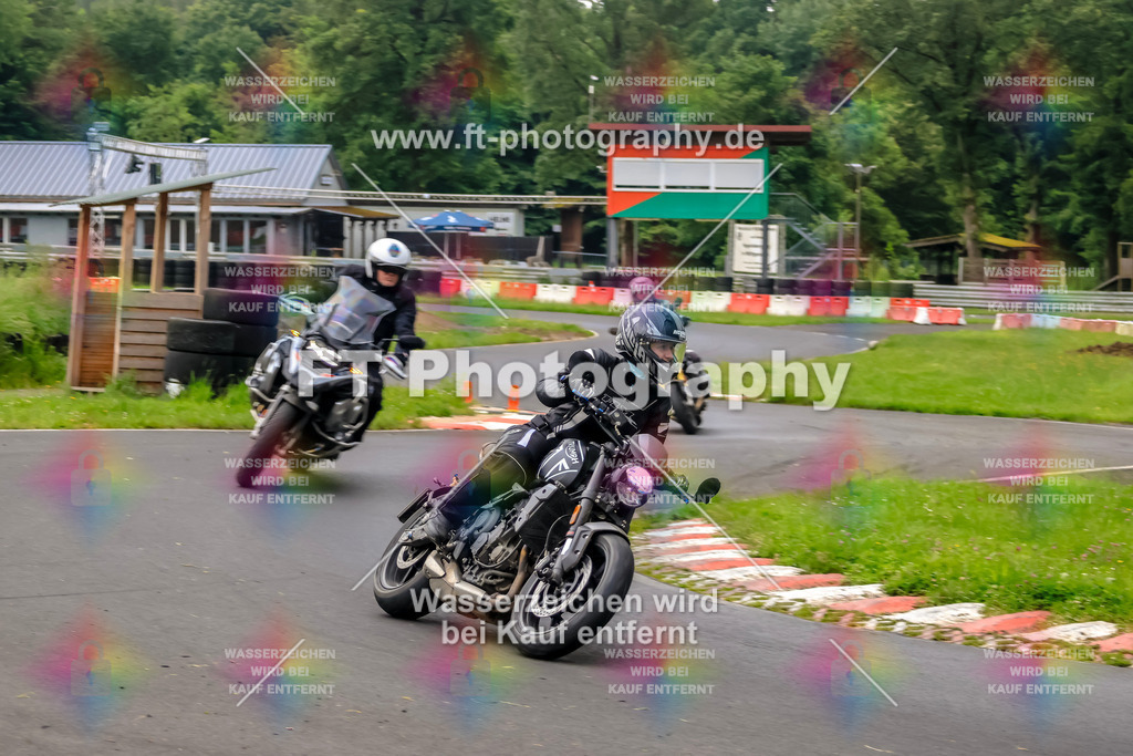 VBK-6395 | Hier findet Ihr Bilder von Touristenfahrten auf der Nürburgring Nordschleife oder von anderen Veranstaltungen die ich besucht habe. Viel Spass beim Durch Schauen 