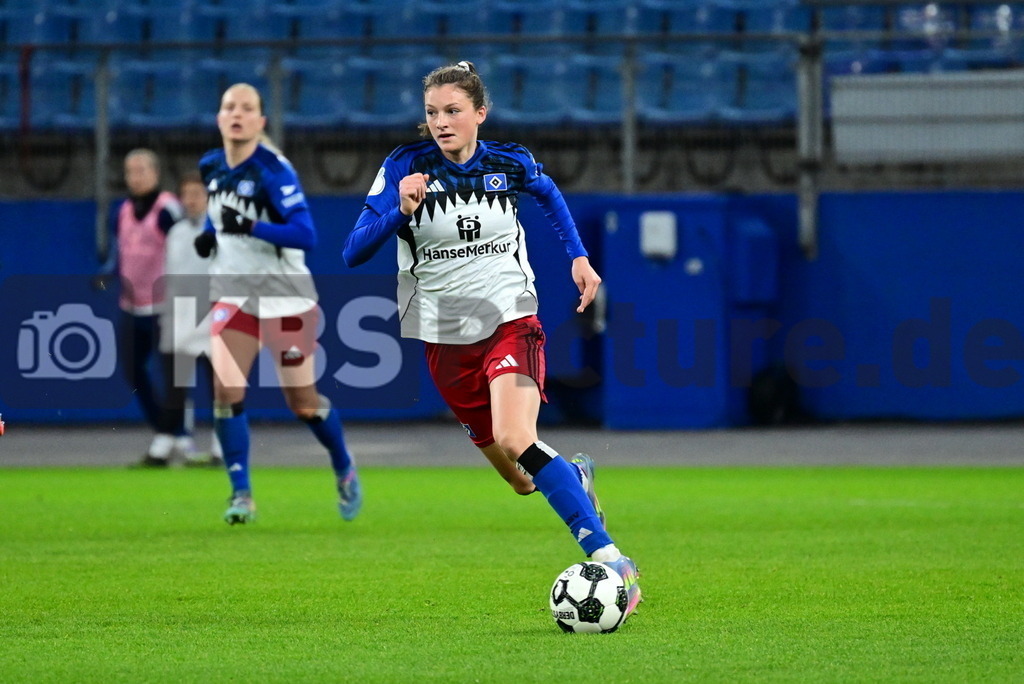 KBS Picture_HSV-Leverkusen_DFBpokal_Frauen_033 | Wrede Lotta (HSV Frauen) ,Sportplatz :  Volksparkstadion, - Realisiert mit Pictrs.com