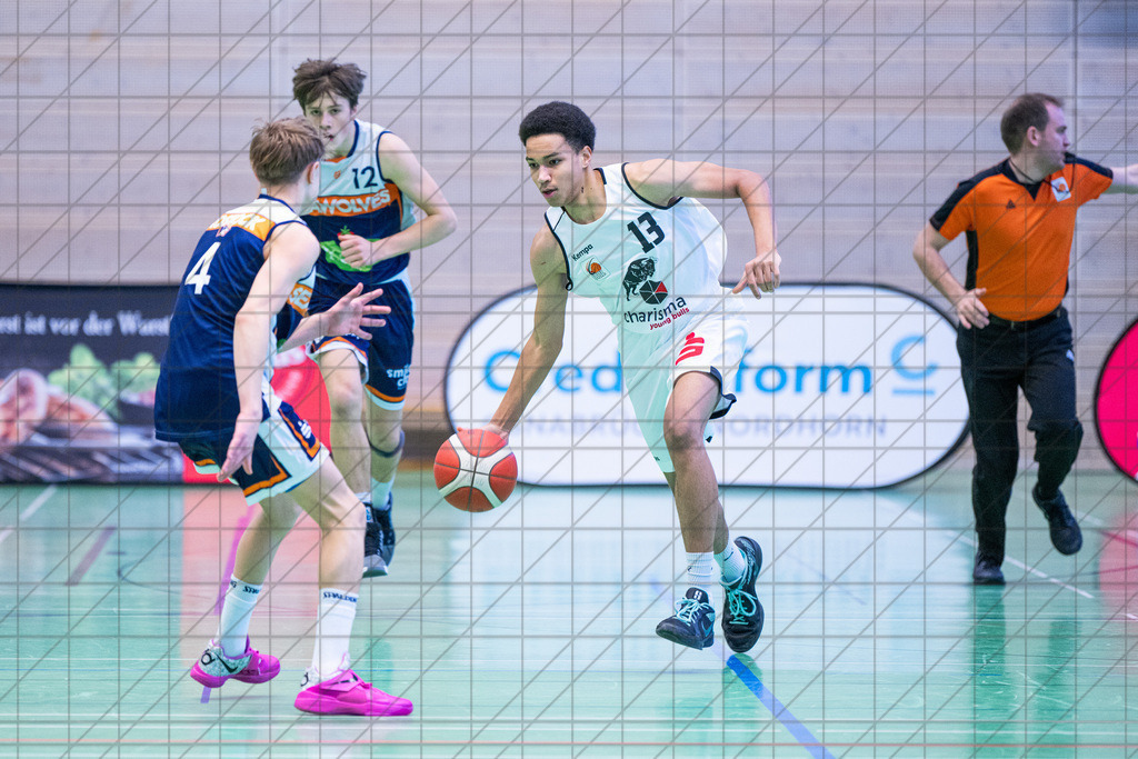 JBBL 24/25 | 19.01.2025 | Charisma Young Bulls vs. Rostock Seawolves | JBBL 24/25 | 19.01.2025 | Charisma Young Bulls vs. Rostock Seawolves - - - - - CREDIT, www.bullenfotos.de, Martin König, Hörner Weg 40, D-49078 Osnabrück, +4917663732967, Nutzung und Weitergabe nur zu den vereinbarten Zwecken. Presseanfragen an Urheber. Alle Rechte beim Urheber. - - - - - - Realisiert mit Pictrs.com