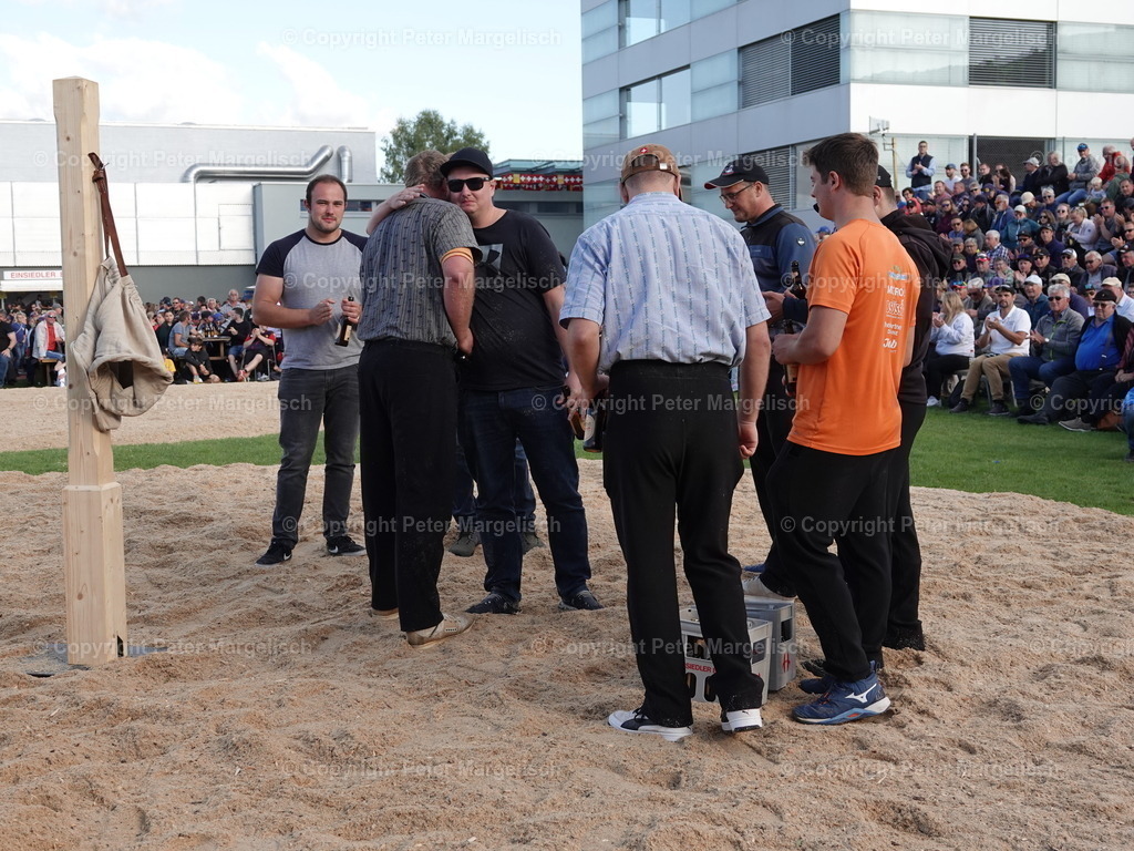 DSC05641 | Schwingen - Realisiert mit Pictrs.com