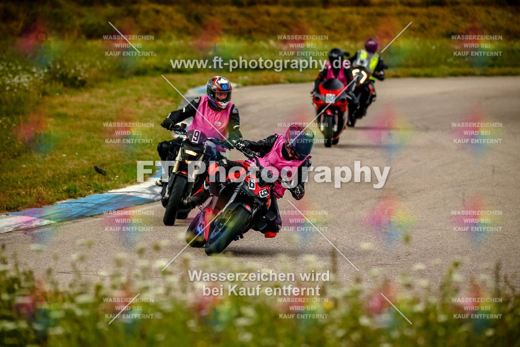 Chambley Juli-0902 | Hier findet Ihr Bilder von Touristenfahrten auf der Nürburgring Nordschleife oder von anderen Veranstaltungen die ich besucht habe. Viel Spass beim Durch Schauen 