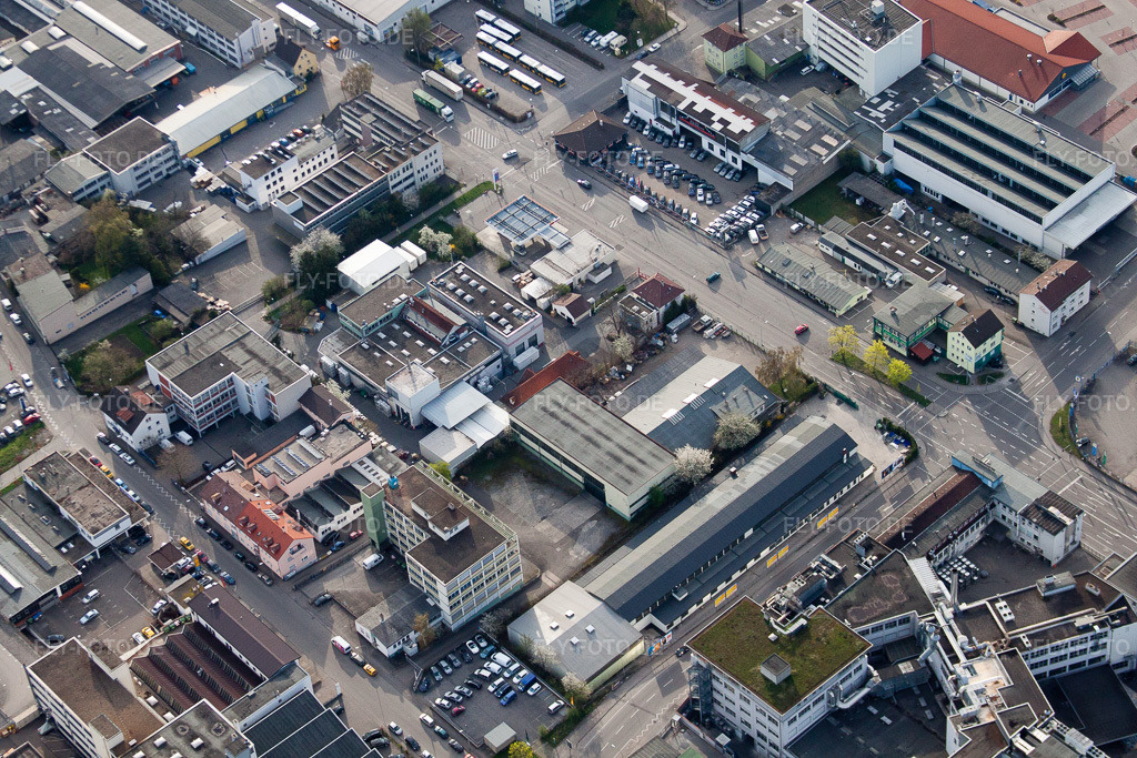 Luftbild: Wörwag, Strohgäustraße im Ortsteil Zuffenhausen in Stuttgart im Bundesland Baden-Württemberg in Deutschland. Foto: IMG_39241.jpg vom 03.04.2011 durch Werner Riehm/FLY-FOTO.de
