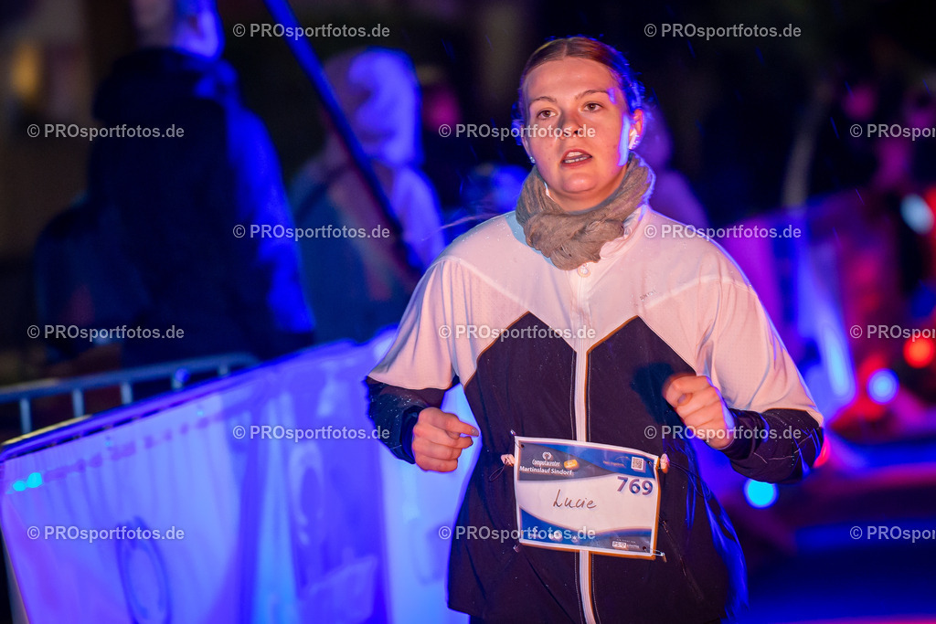Martinslauf Sindorf 2023 in Kerpen-Sindorf, 09.11.2023 | Impressionen vom Martinslauf Sindorf 2023 am 09.11.2023 in Kerpen-Sindorf (Nordrhein-Westfalen).