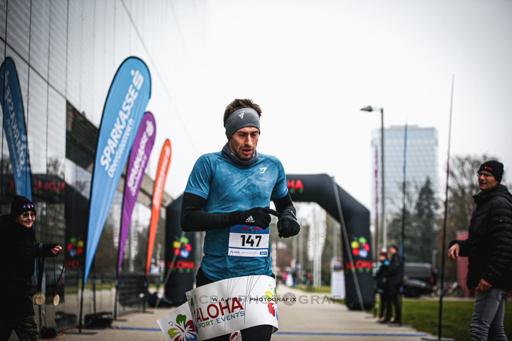 ..... | Linz, AUSTRIA,14. Dezember 25, ALOHA WINTERLAUF DEZEMBER 25 , Image shows: Photo: WAPICS / Andreas Willdoner
