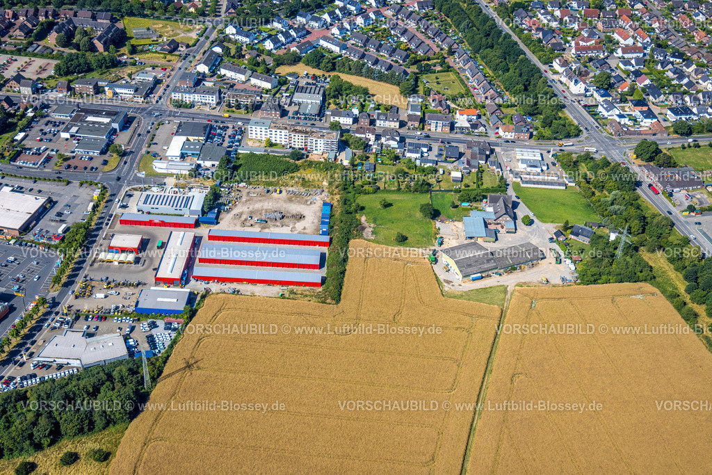 Kamp-Lintfort230706968 | Luftbild, Kornfeld und Gewerbegebiet zwischen Oststraße, Prinzenstraße und Rheinberger Straße, Kamperbruch, Kamp-Lintfort, Ruhrgebiet, Nordrhein-Westfalen, Deutschland