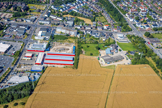 Kamp-Lintfort230706968 | Luftbild, Kornfeld und Gewerbegebiet zwischen Oststraße, Prinzenstraße und Rheinberger Straße, Kamperbruch, Kamp-Lintfort, Ruhrgebiet, Nordrhein-Westfalen, Deutschland