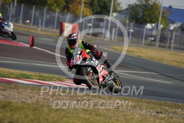 2024_09_05_PBK_13625 | Sportfotografie; SlowMotion; Video; Rennstrecke; Hafeneger; Speer; Racing; RSE; BMW; CBO; Trackday; Motorsportarena; Hockenheimring; Brno; Most; Barcelona; Valencia