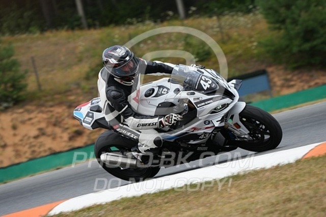 2024_08_03_PBK_23929 | Sportfotografie; SlowMotion; Video; Rennstrecke; Hafeneger; Speer; Racing; RSE; BMW; CBO; Trackday; Motorsportarena; Hockenheimring; Brno; Most; Barcelona; Valencia