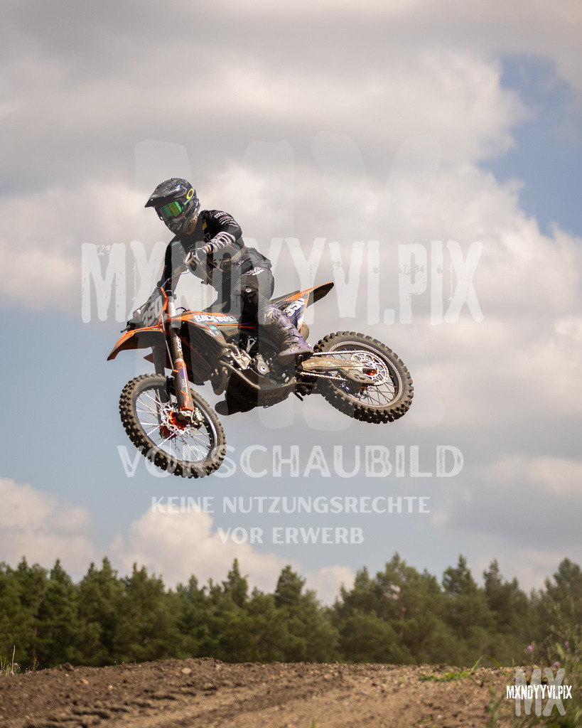 866A1768 | mxndyyvipix